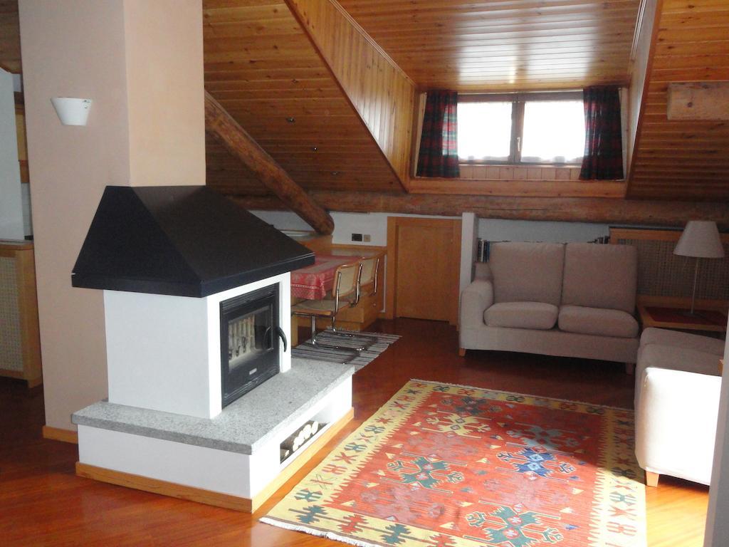 La Casa Di Armando Aparthotel บอร์มิโอ ภายนอก รูปภาพ